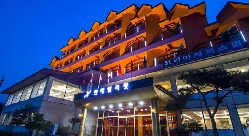 Hyundai Elliot Hotel And Resort Πιόνγκτσανγκ Εξωτερικό φωτογραφία