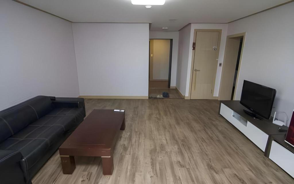 Hyundai Elliot Hotel And Resort Πιόνγκτσανγκ Εξωτερικό φωτογραφία