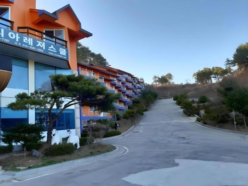 Hyundai Elliot Hotel And Resort Πιόνγκτσανγκ Εξωτερικό φωτογραφία